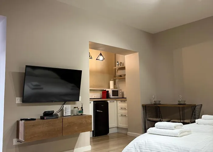 4Seasonsgea , Deluxe Studio , City Centre , Tirana